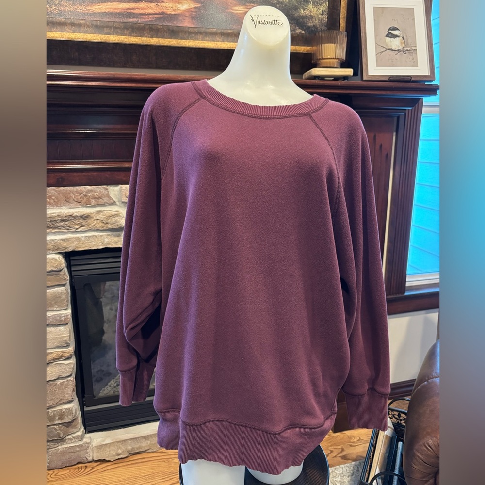 Arie Purple Oversized Sweatshirt. Soft and cozy. Sz M